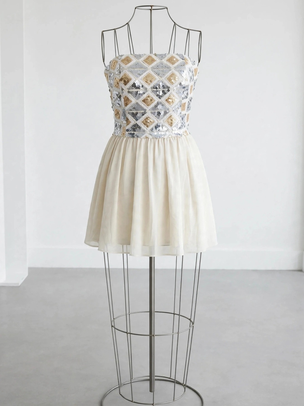 Gianni Bini Strapless Sequin Bodice Ivory Tulle Skirt Dress